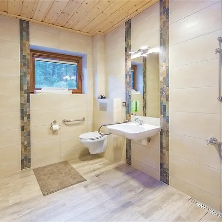 Apartment 58 Czarny Gron *
