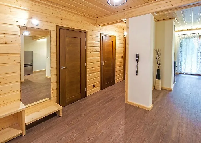 Apartamento 58 Czarny Gron