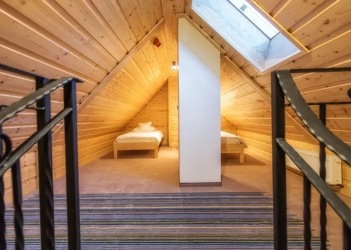 Apartamento 58 Czarny Gron *